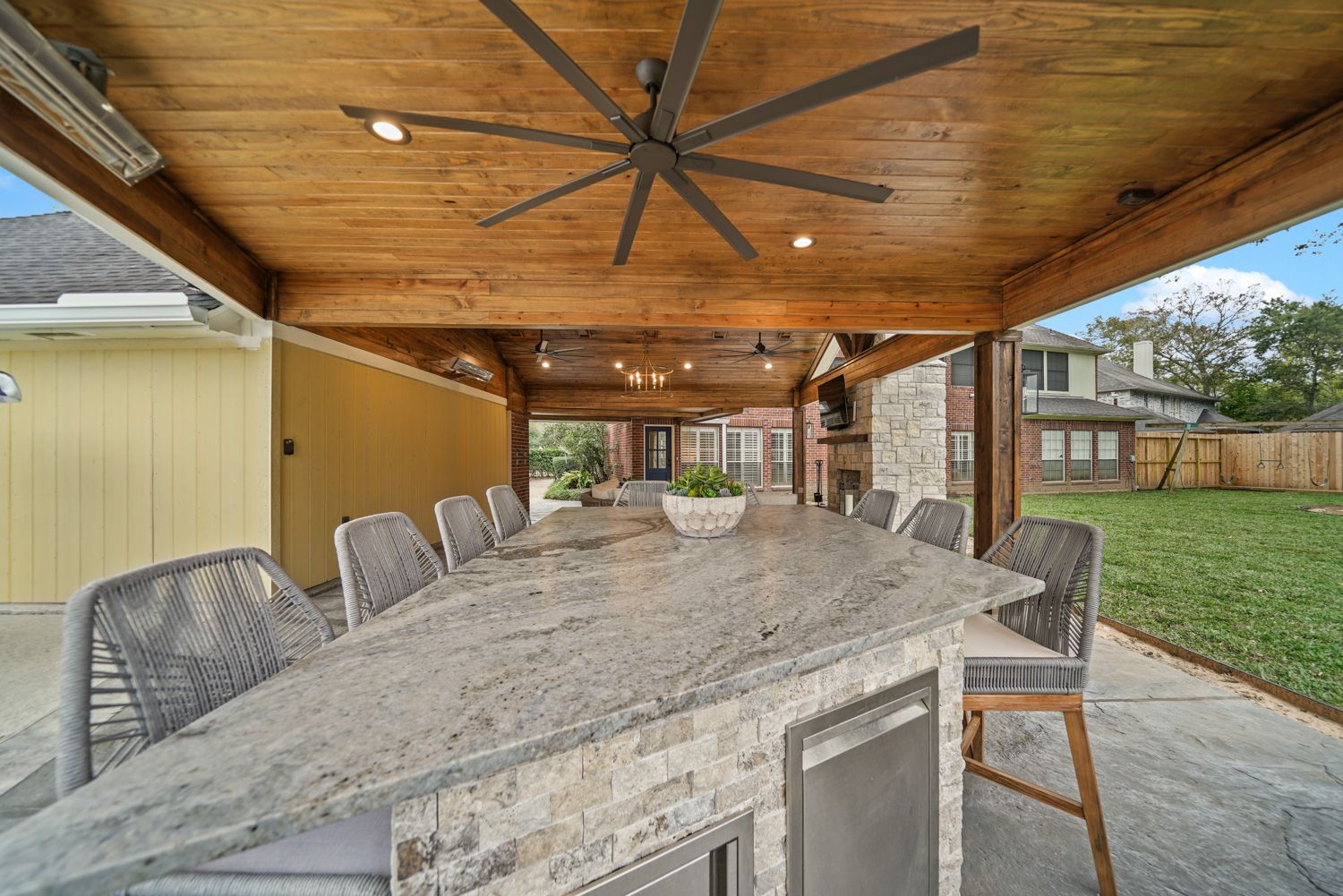 Backyard-Retreats_Patio-Builders-Near-Me-in-Pearland-15